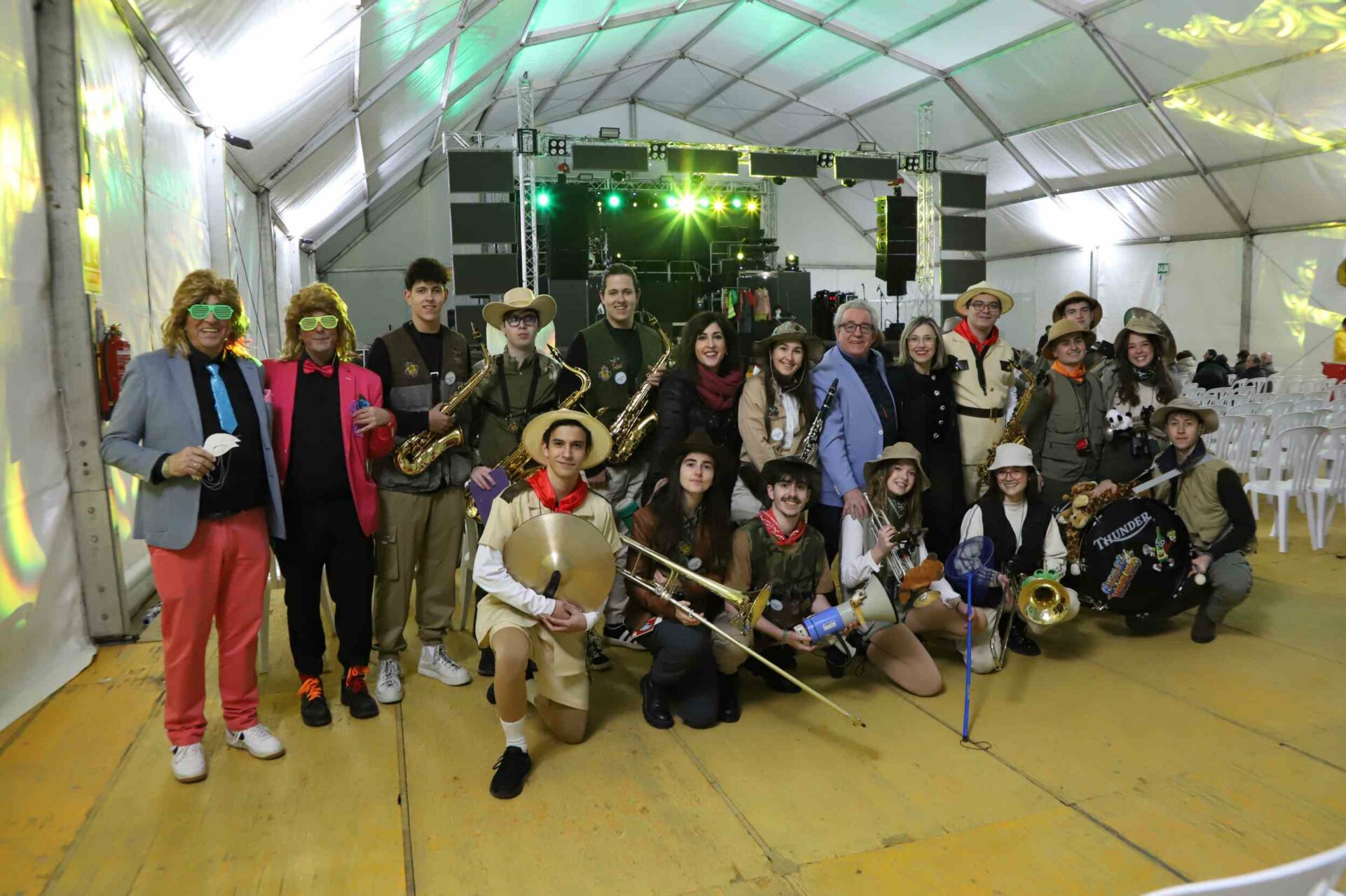 La joven Charanga Vinoblanco fue la encargada de pregonar el carnaval de Manzanares