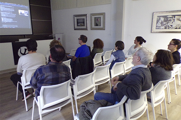 El COPCLM somete a debate la IA con motivo del Día de la psicología