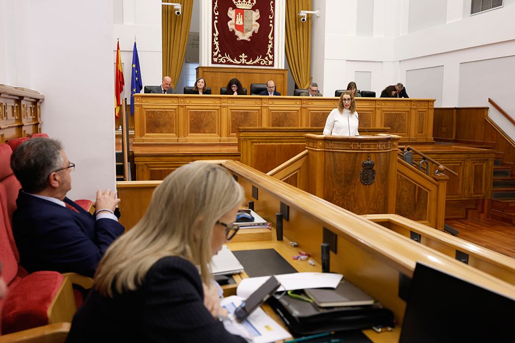 Las Cortes de CLM aprueban una resolución que reafirma el compromiso contra la violencia machista y “frente a cualquier forma de negacionismo”