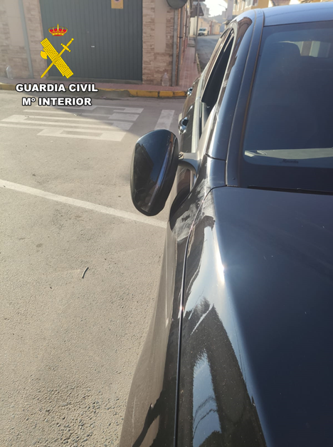 La Guardia Civil esclarece 29 daños a vehículos y buzones en Carrión de Calatrava, con pérdidas de 10.000 euros 2 danosvehciulos carrion calatrava