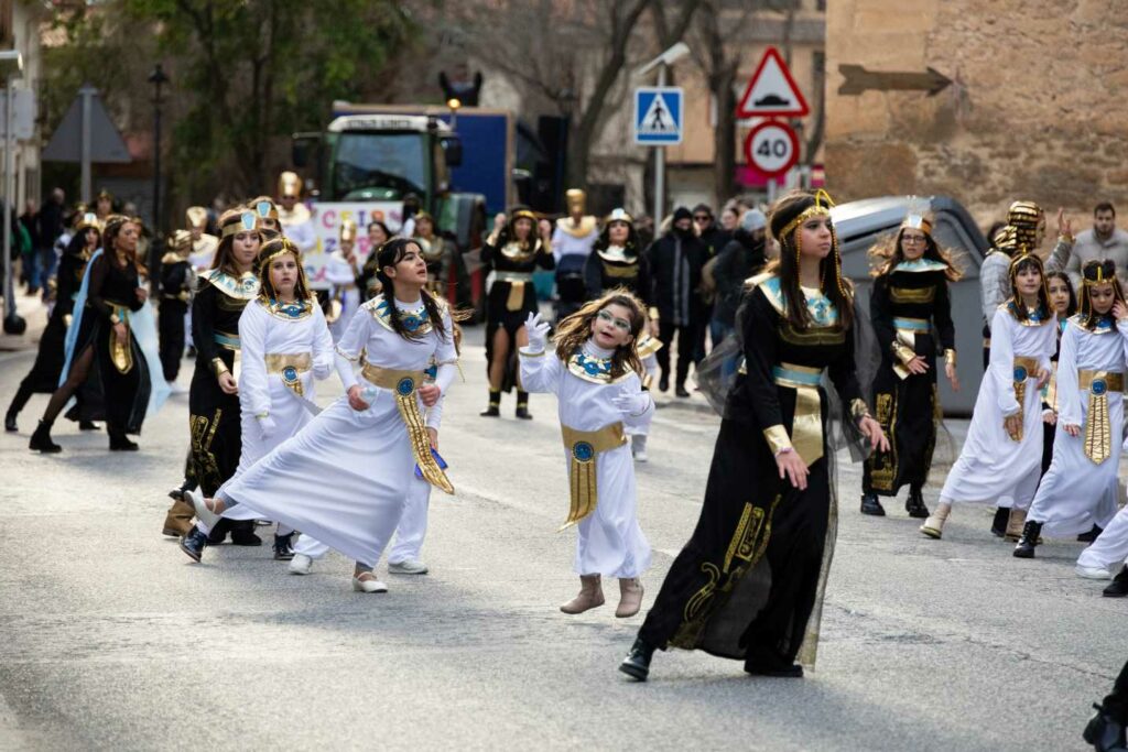 El desfile infantil desbordó ilusión y fantasía en Argamasilla de Alba 27 desfile infantil carnaval argamaslla de alba 28