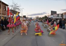 El Burleta y Escuela de Danza Attitude, grandes triunfadoras en el Desfile Nacional de Carrozas y Comparsas de Tomelloso