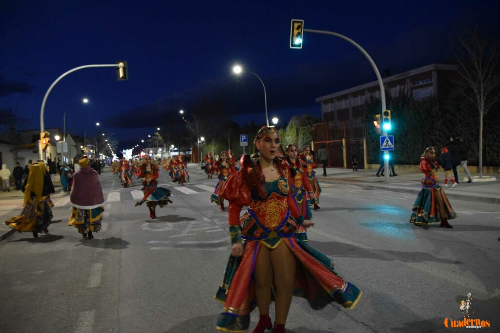 Tomelloso se planta ante el viento y firma un Desfile Nacional de Carrozas y Comparsas “de los que hacen afición” 94 desfile nacional comparsas tomelloso 2026 035