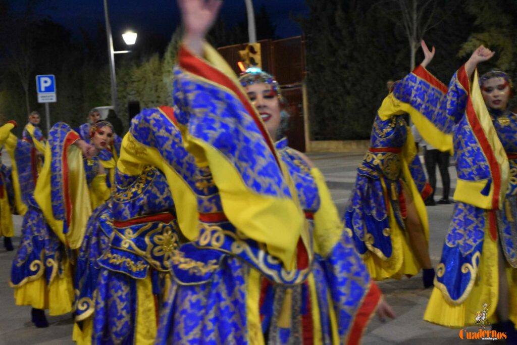 Tomelloso se planta ante el viento y firma un Desfile Nacional de Carrozas y Comparsas “de los que hacen afición” 106 desfile nacional comparsas tomelloso 2026 047