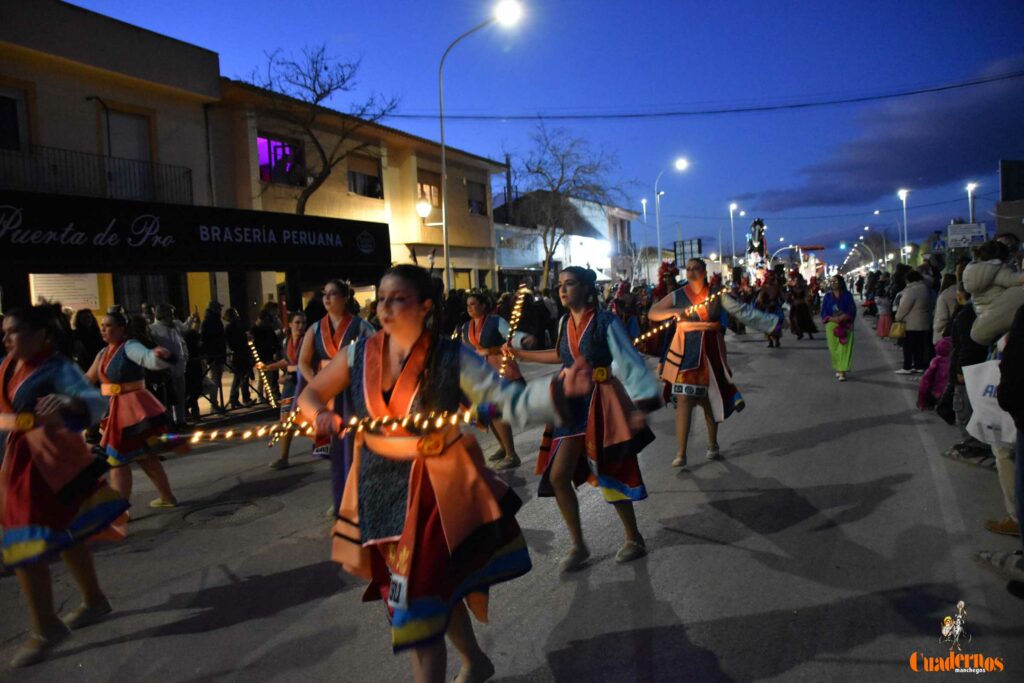 Tomelloso se planta ante el viento y firma un Desfile Nacional de Carrozas y Comparsas “de los que hacen afición” 125 desfile nacional comparsas tomelloso 2026 066