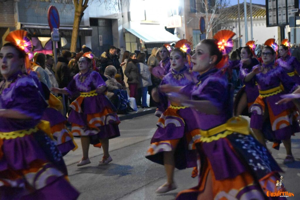 Tomelloso se planta ante el viento y firma un Desfile Nacional de Carrozas y Comparsas “de los que hacen afición” 145 desfile nacional comparsas tomelloso 2026 090