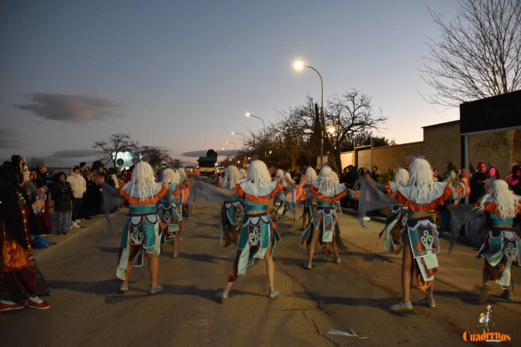 Tomelloso se planta ante el viento y firma un Desfile Nacional de Carrozas y Comparsas “de los que hacen afición” 157 desfile nacional comparsas tomelloso 2026 105