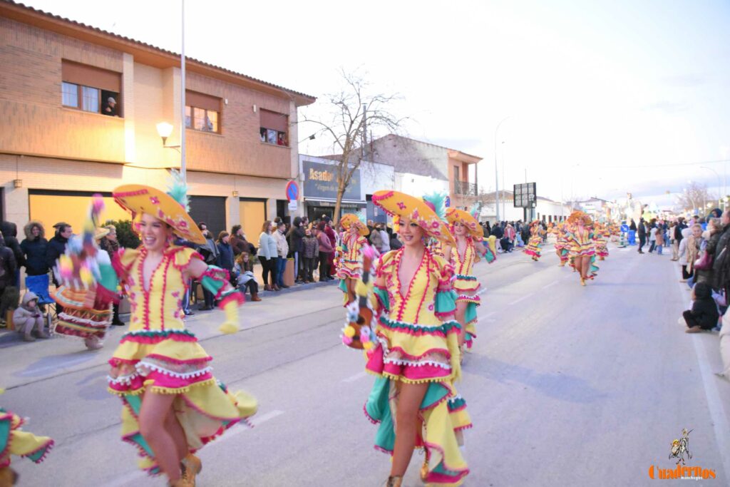 Tomelloso se planta ante el viento y firma un Desfile Nacional de Carrozas y Comparsas “de los que hacen afición” 11 desfile nacional comparsas tomelloso 2026 134