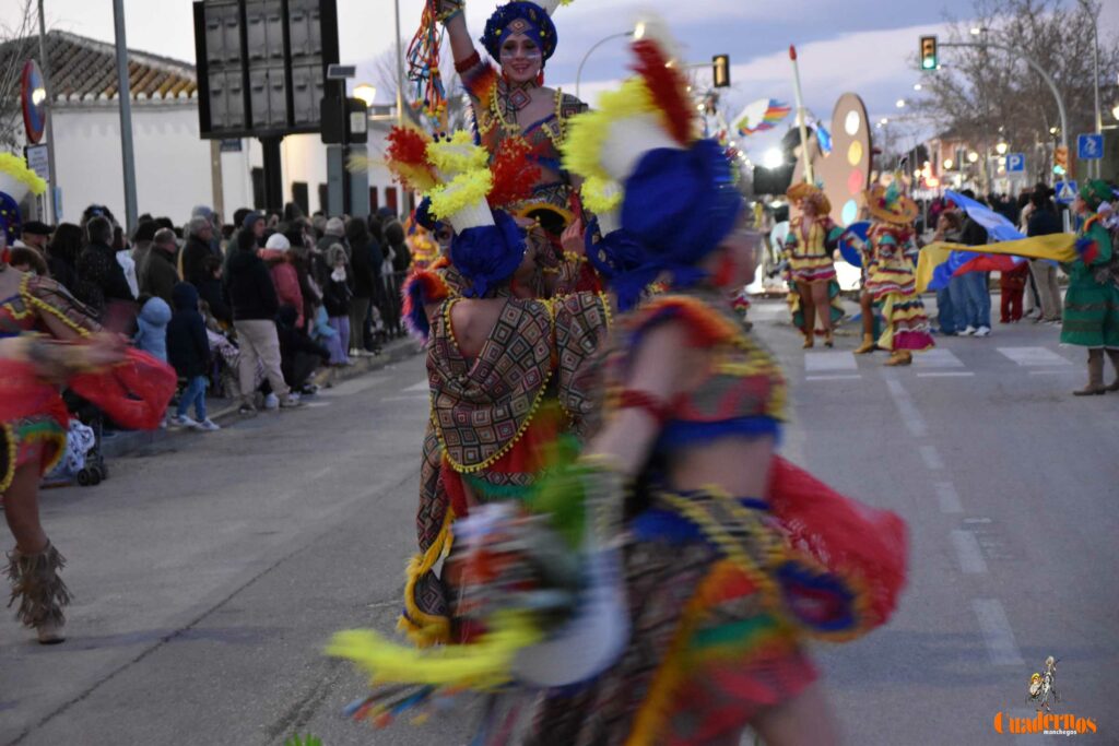 Tomelloso se planta ante el viento y firma un Desfile Nacional de Carrozas y Comparsas “de los que hacen afición” 26 desfile nacional comparsas tomelloso 2026 149