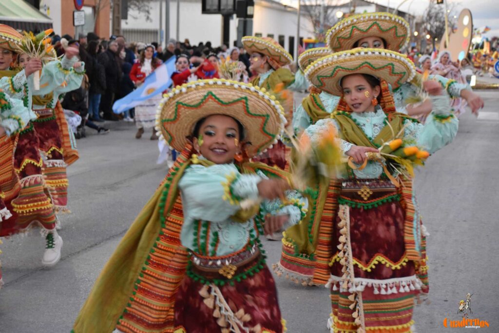 Tomelloso se planta ante el viento y firma un Desfile Nacional de Carrozas y Comparsas “de los que hacen afición” 55 desfile nacional comparsas tomelloso 2026 178
