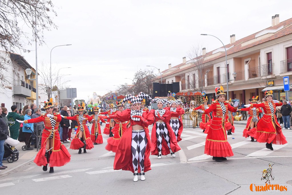 Catorce grupos, trece carrozas y más de dos mil personas participarán el sábado en el Desfile Nacional de Carrozas y Comparsas de Tomelloso