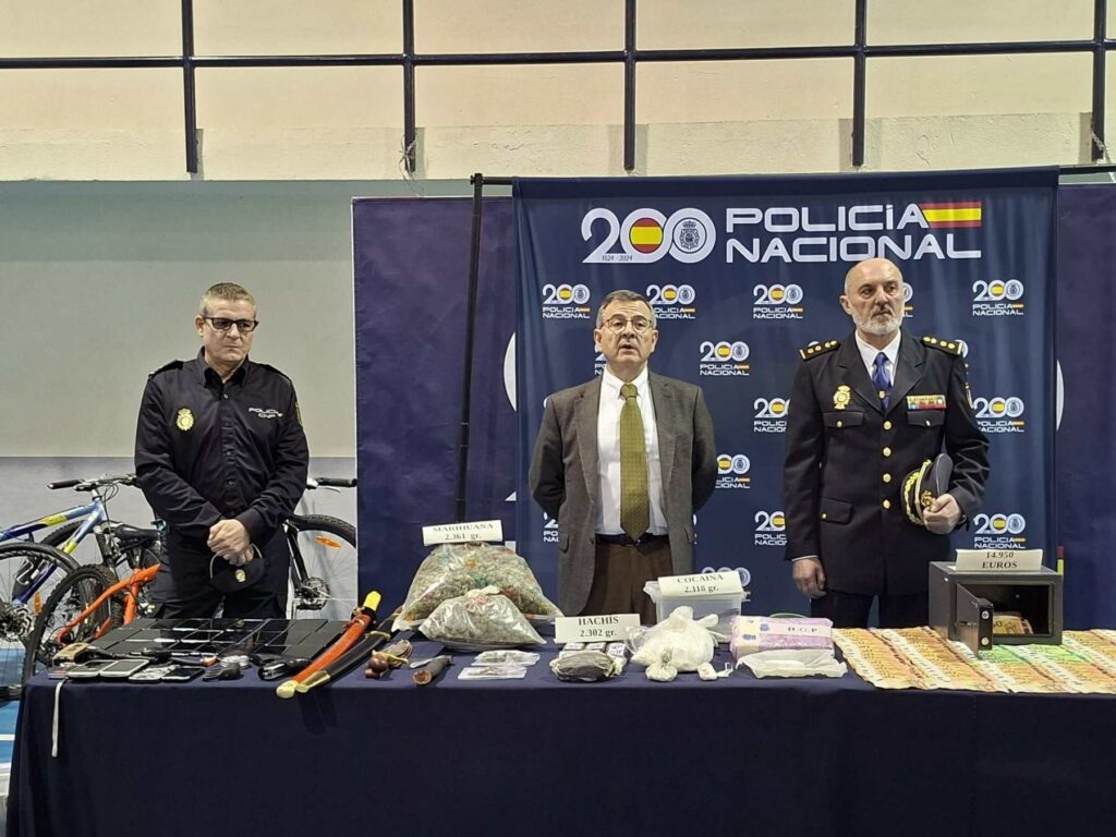 Desmantelado un punto de venta de cocaína, hachís y marihuana en el Polígono Industrial de Santa María de Benquerencia 2 desmanteladopuntodroga