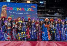 ‘El Dinosaurio’ conquista el Concurso Local de Comparsas 2026 y hace vibrar el Domingo de Carnaval en Ciudad Real