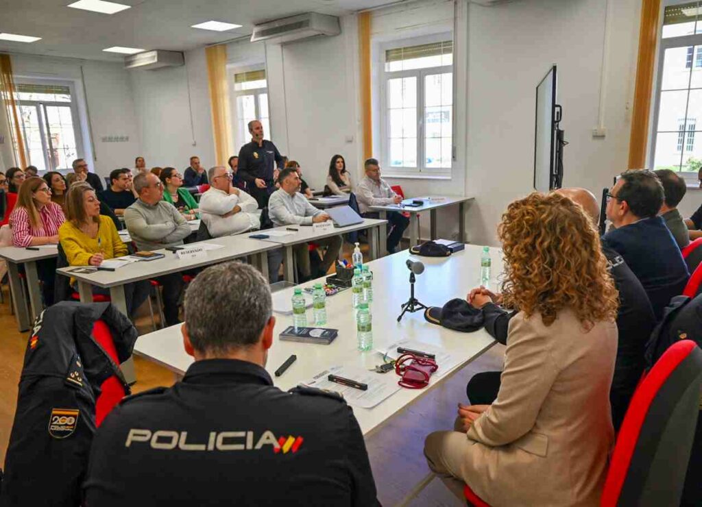 La Diputación de Ciudad Real impulsa la modernización administrativa con una jornada formativa sobre el DNI digital y la aplicación MIDNI 4 diputaciondnidigital 4