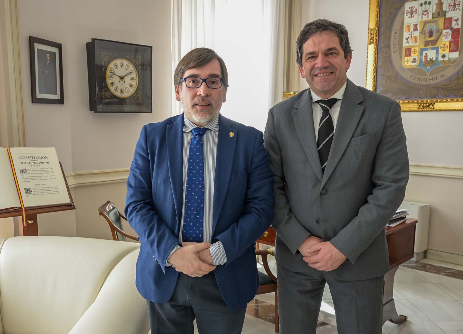 El Colegio Oficial de Médicos pide colaboración a la Diputación de Ciudad Real para completar el proyecto de homenaje a los facultativos fallecidos por la COVID-19 1 El Colegio Oficial de Médicos pide colaboración a la Diputación para completar el proyecto de homenaje a los facultativos fallecidos por la COVID-19