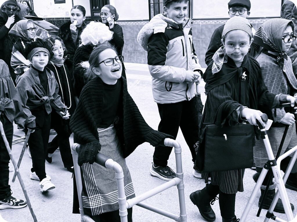 Tomelloso despide el Carnaval 2026 con el V Concurso del Entierro de la Sardina tras días de gran participación 14 entierro sardina tomelloso 2026 11