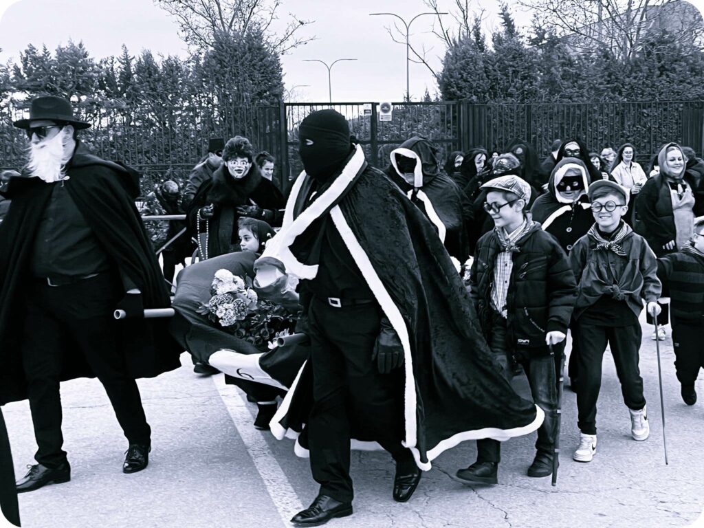 Tomelloso despide el Carnaval 2026 con el V Concurso del Entierro de la Sardina tras días de gran participación 20 entierro sardina tomelloso 2026 17