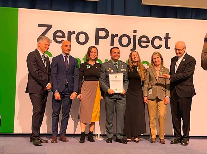 La Guardia Civil y Fundación ONCE, premiadas en la conferencia internacional Zero Project por su guía comunicativa de pictogramas
