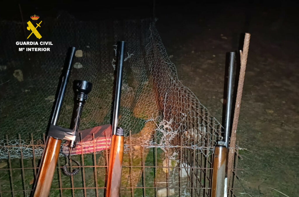 La Guardia Civil identifica a tres personas cazando aves migratorias acuáticas incumpliendo la normativa vigente 4 guardiacivilaves 2