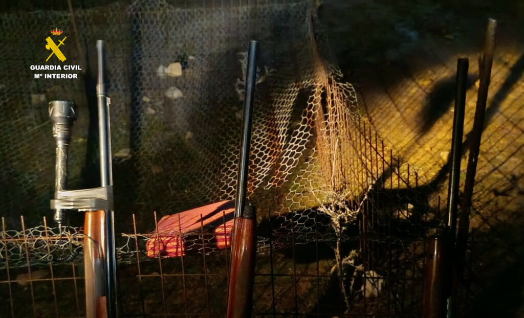 La Guardia Civil identifica a tres personas cazando aves migratorias acuáticas incumpliendo la normativa vigente 3 guardiacivilaves 3