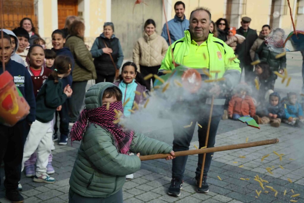 Pareja abre el Carnaval con su tradicional Jueves Lardero 5 jueves lardero pareja 07