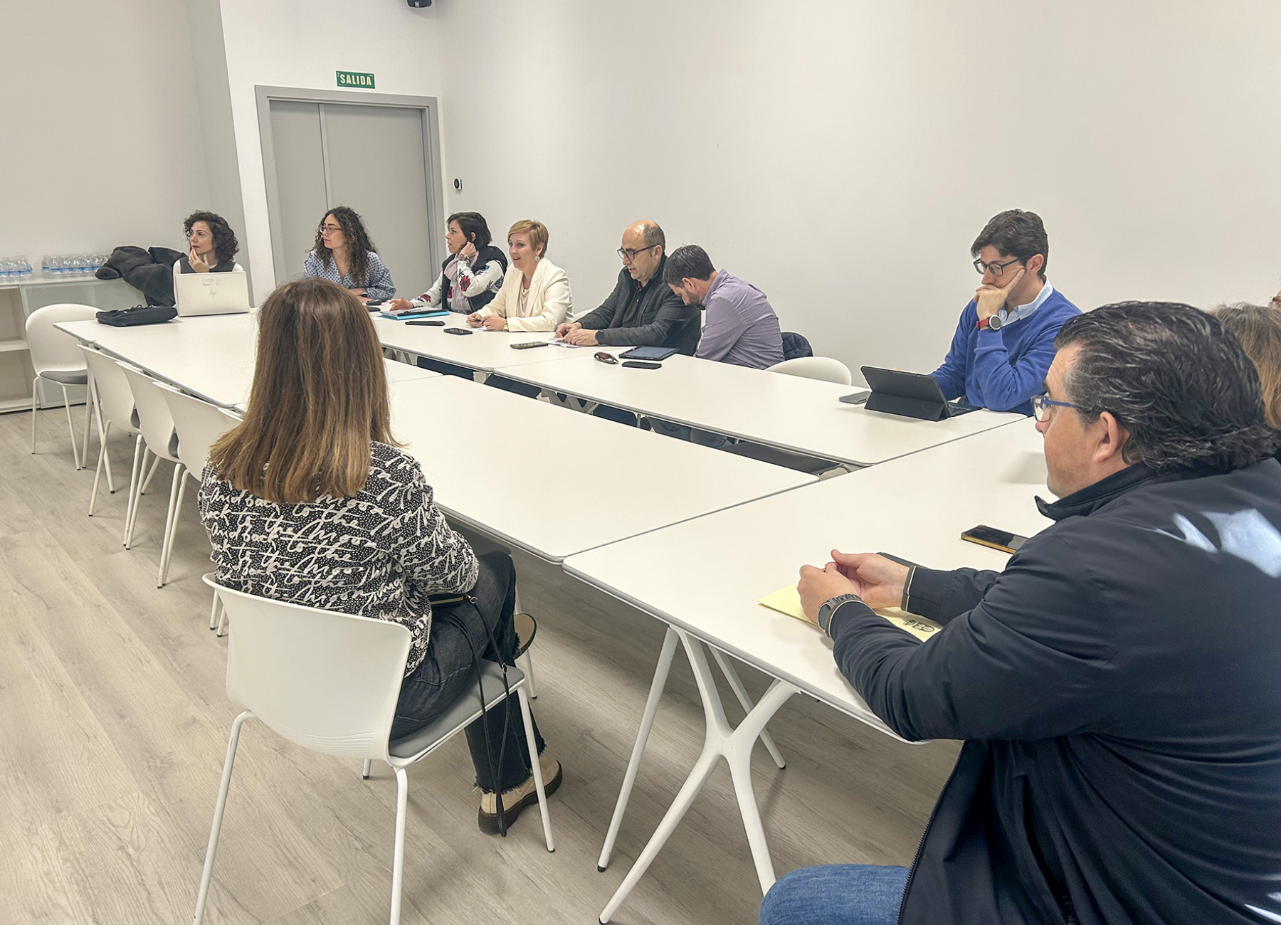 La Diputación de Ciudad Real informa a los ayuntamientos de la comarca del Campo de Montiel sobre los avances del Plan de Sostenibilidad Turística “Tierra del Quijote” 1 La Diputación de Ciudad Real informa a los ayuntamientos de la comarca del Campo de Montiel sobre los avances del Plan de Sostenibilidad Turística “Tierra del Quijote” financiado por la Unión Europea