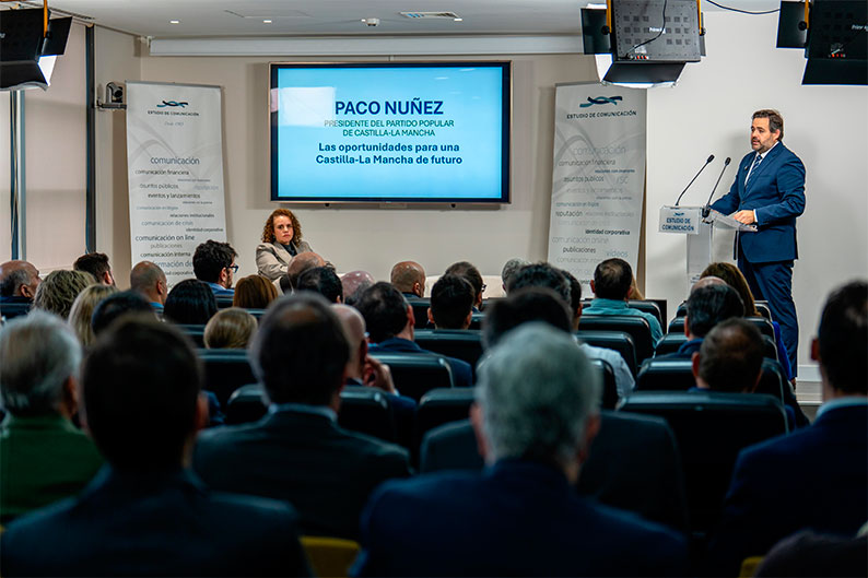 Núñez apuesta por una Castilla-La Mancha como “socia preferente” de la locomotora económica de Madrid para convertirse en el principal centro logístico de inteligencia e industria del país