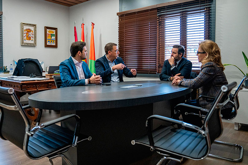 Paco Núñez critica que Page se niegue en redondo a recuperar el convenio sanitario con la Comunidad de Madrid por simple odio ideológico