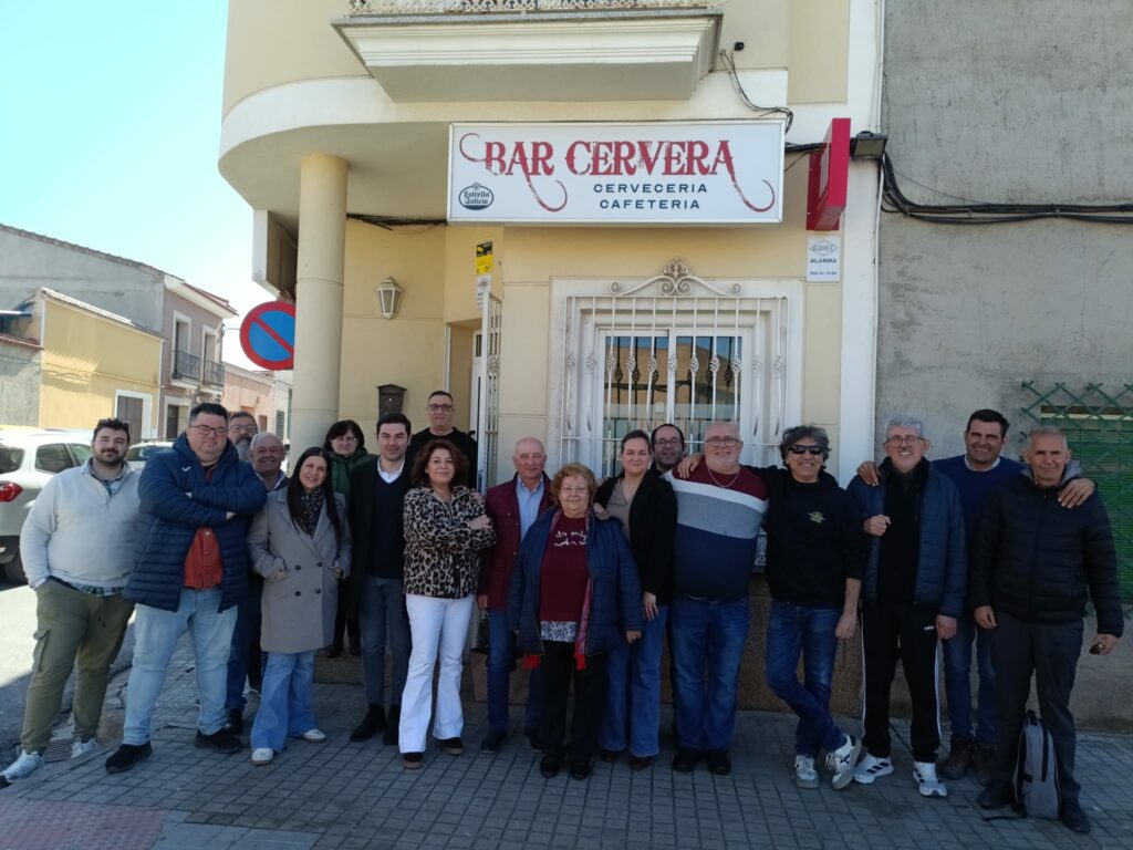 La Hermandad Virgen de las Viñas nombra pregonero a Bernabé Blanco y mayoral a José María González para la Romería 2026 1 presentacion pregonero mayoral virgen vinas