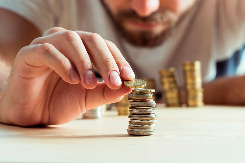 Solo el 17% de los españoles califica como buena su salud financiera