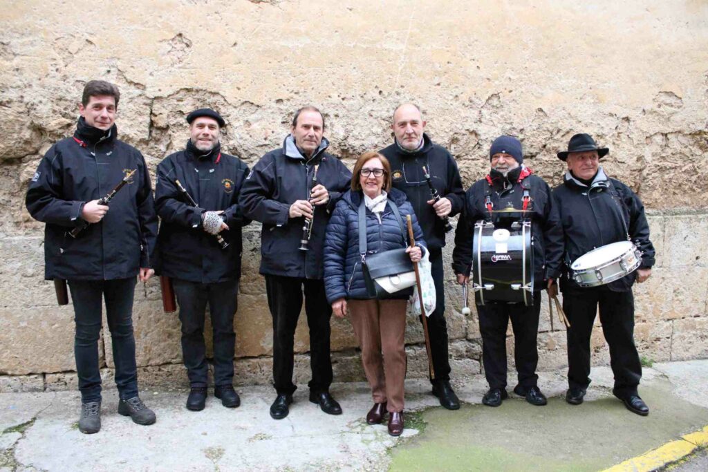 La tradición de Santa Águeda vuelve a llenar Almonacid de Zorita de animación y actividades 7 santaagueda 8
