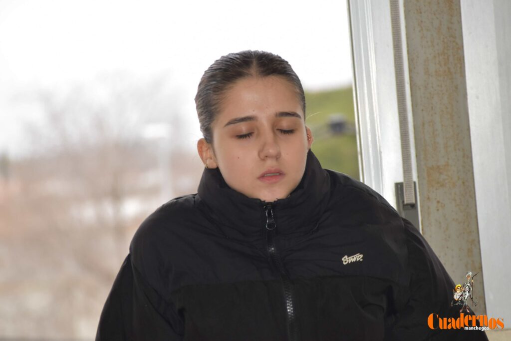 Un simulacro de suicidio juvenil en el IES Eladio Cabañero de Tomelloso para concienciar a la sociedad de la gravedad de este problema 2 simulacro suicidio eladio cabanero 19