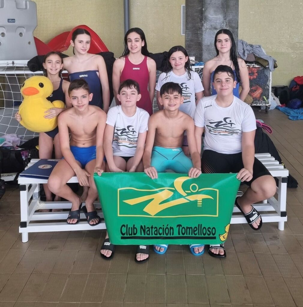 El Club Natación Tomelloso se luce en Almansa: subcampeón regional en categorías benjamín y prebenjamín y una cantera que viene fuerte 3 subcampeones natacion tomelloso 4