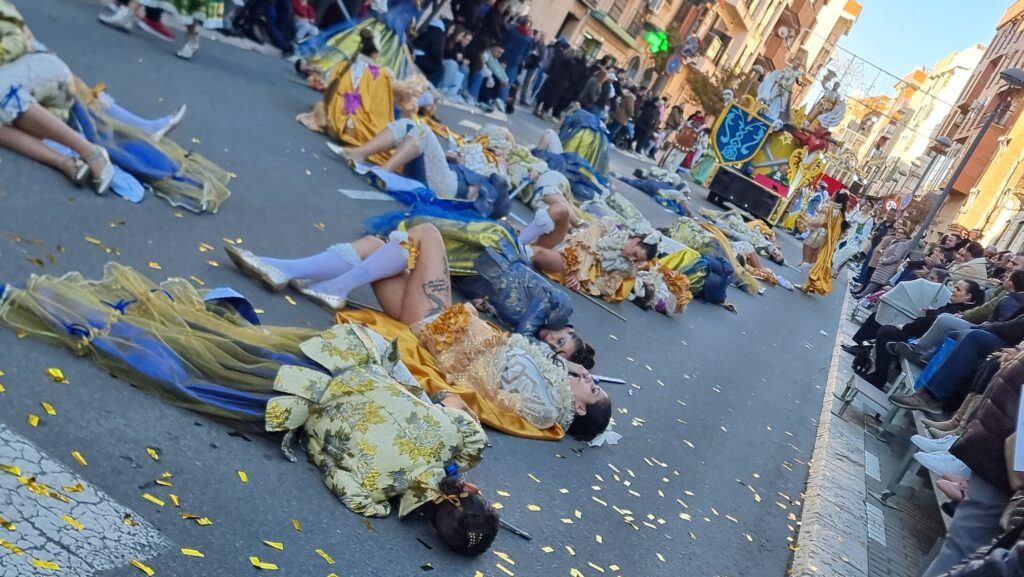 Harúspices se alza con el segundo premio en el Concurso Regional de Carrozas y Comparsas de Valdepeñas 18 valdepenas carnaval 3