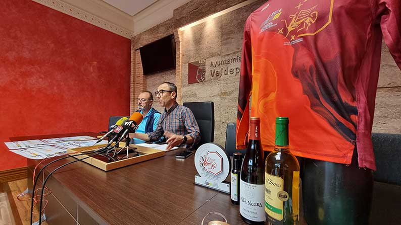 Valdepeñas bate récord histórico con 2.327 corredores en la Muy Heroica Media Maratón y 10K