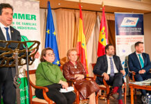 Valverde explica ante representantes de 10 países europeos cómo la Diputación impulsa en la provincia la digitalización y la conectividad para garantizar la igualdad de oportunidades