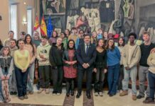 Valverde subraya durante una recepción a estudiantes franceses que “las acciones de la Diputación están bastante alejadas de la ideología y se centran en resolver problemas a los ayuntamientos”