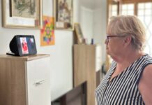 Voces en Red: una red de apoyo que ya conecta a 25.500 personas mayores en España