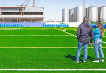 Avanzan a buen ritmo las obras de renovación del césped del campo de fútbol en el Polideportivo Municipal “Santiago García” Avanzan a buen ritmo las obras de renovación del césped del campo de fútbol en el Polideportivo Municipal “Santiago García”