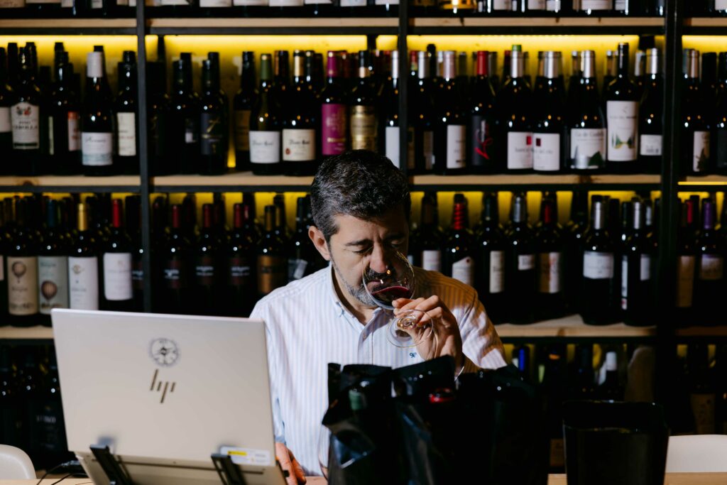 Madrid acogerá la gala de los Best in Class Wine Awards de la Guía Wine Up! con homenaje a Luis Gutiérrez 1 bestwines 2