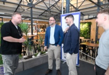 Blue Whale Global Media reúne en el Mercado de Abastos a su equipo internacional Blue Whale Global Media reúne en el Mercado de Abastos a su equipo internacional