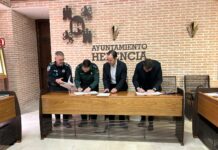 Broceño y el alcalde de Herencia firman el convenio para la incorporación del municipio al sistema VioGén Broceño y el alcalde de Herencia firman el convenio para la incorporación del municipio al sistema VioGén