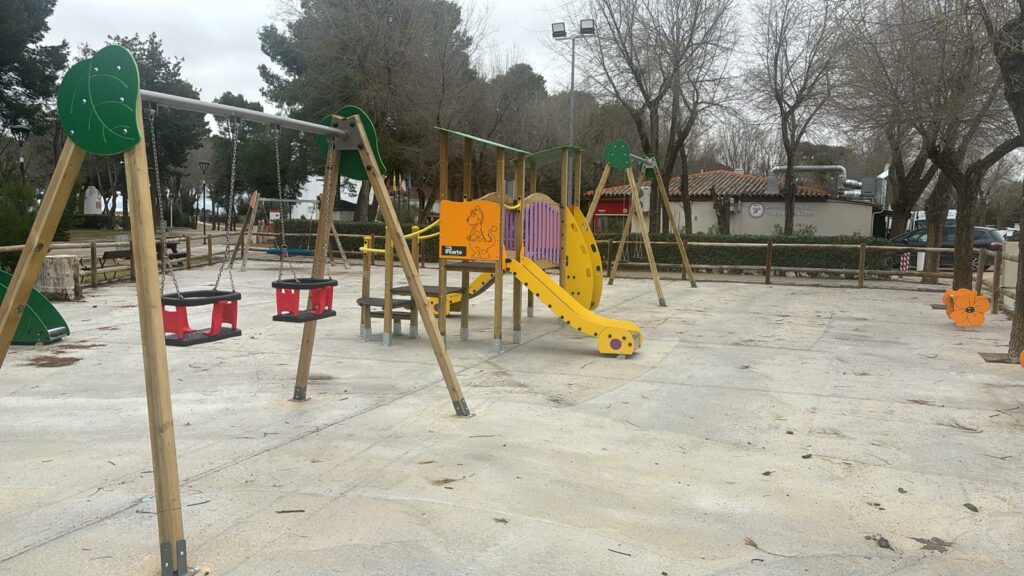 Cadisla renueva el parque infantil de Pinilla con un espacio inclusivo y moderno 6 cadisla renueva parque infantil pinilla 2