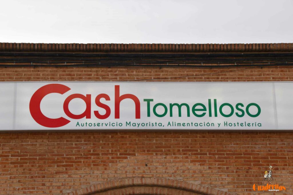 Cash Tomelloso abre una nueva etapa en la ciudad con más espacio, más comodidad y el mismo trato cercano de siempre 11 cash tomelloso abre nueva tienda 03