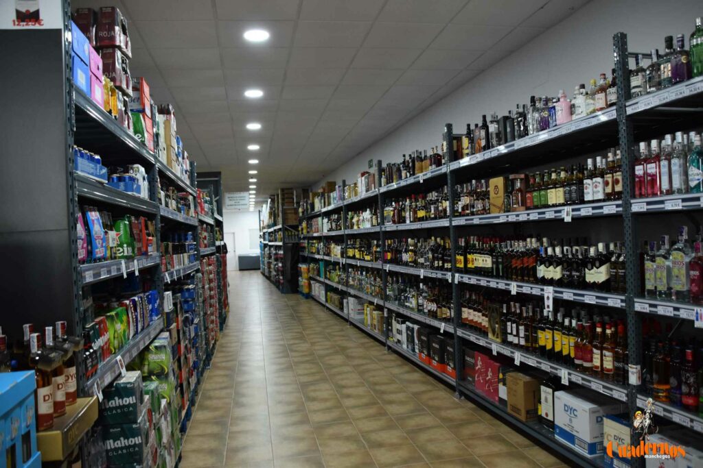 Cash Tomelloso abre una nueva etapa en la ciudad con más espacio, más comodidad y el mismo trato cercano de siempre 30 cash tomelloso abre nueva tienda 22