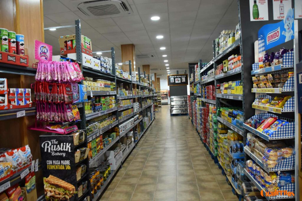 Cash Tomelloso abre una nueva etapa en la ciudad con más espacio, más comodidad y el mismo trato cercano de siempre 31 cash tomelloso abre nueva tienda 23