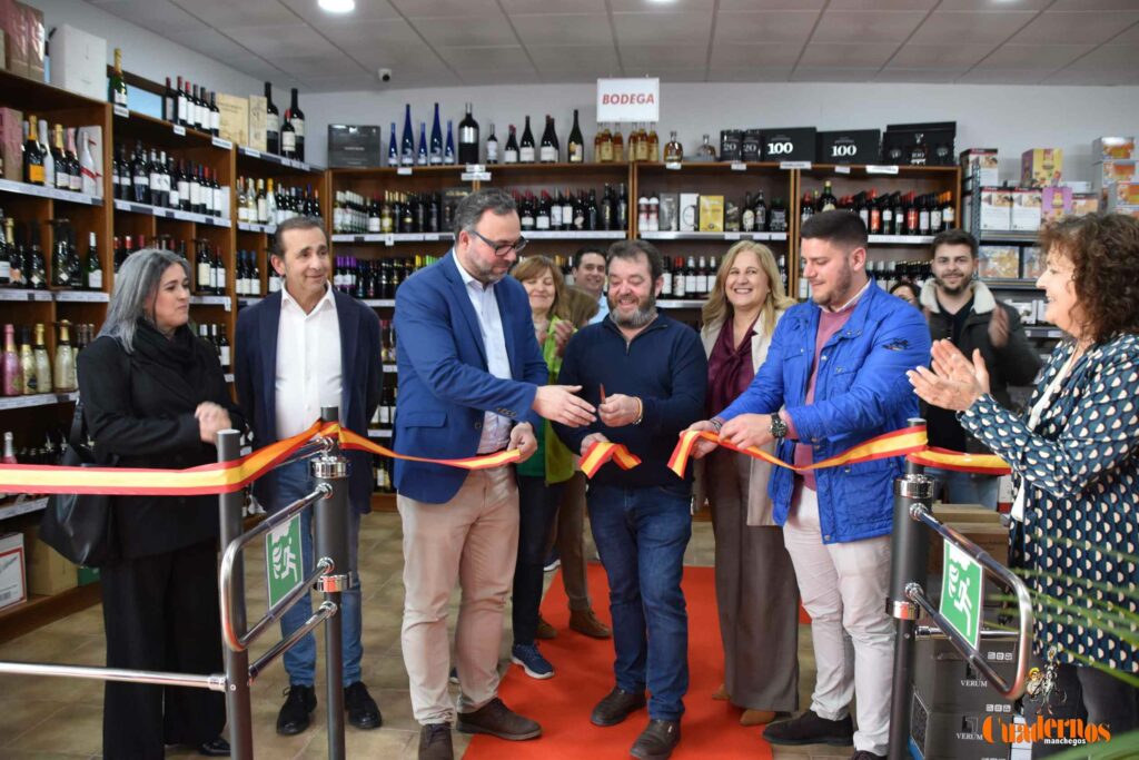 Cash Tomelloso abre una nueva etapa en la ciudad con más espacio, más comodidad y el mismo trato cercano de siempre 1 cash tomelloso abre nueva tienda 27