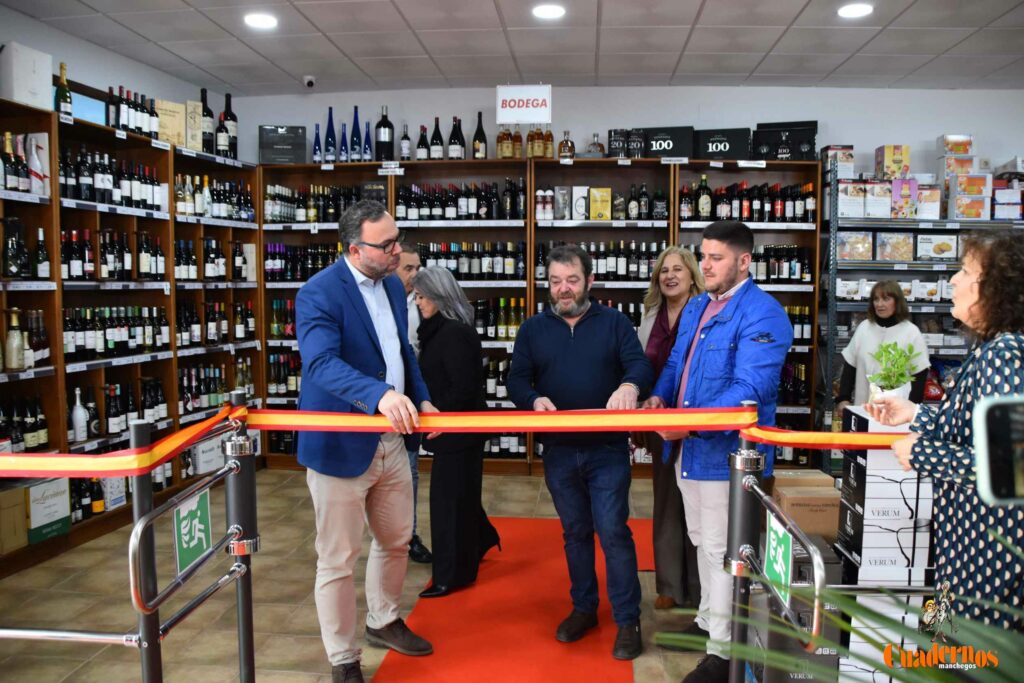 Cash Tomelloso abre una nueva etapa en la ciudad con más espacio, más comodidad y el mismo trato cercano de siempre 7 cash tomelloso abre nueva tienda 33