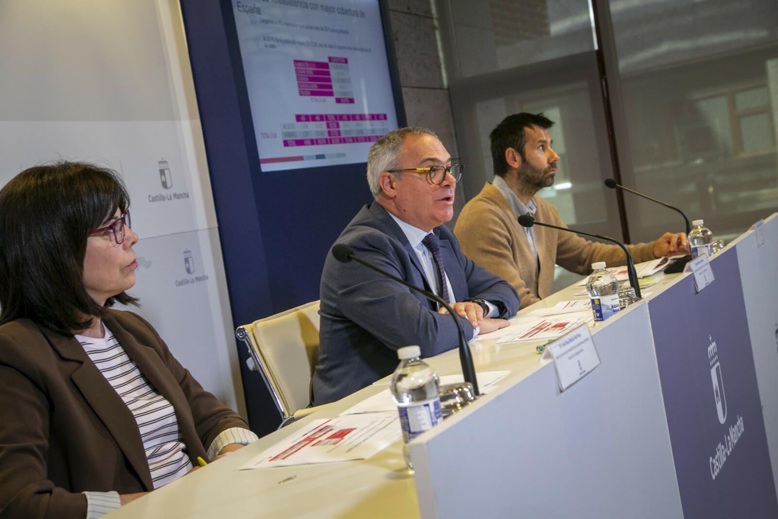 Castilla-La Mancha consolida el servicio público de teleasistencia como referente nacional y la mayor implantación y cobertura de toda España 1 Castilla-La Mancha consolida el servicio público de teleasistencia como referente nacional y la mayor implantación y cobertura de toda España