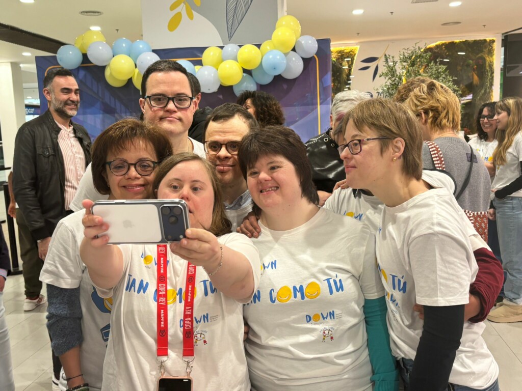 Castilla-La Mancha refuerza su apoyo a la red de entidades Down y reivindica una inclusión con participación, autonomía y comunidad 3 castilla la mancha refuerza su apoyo a la red de entidades down y reivindica una inclusion con participacion autonomia y comunidad d1e7bfca